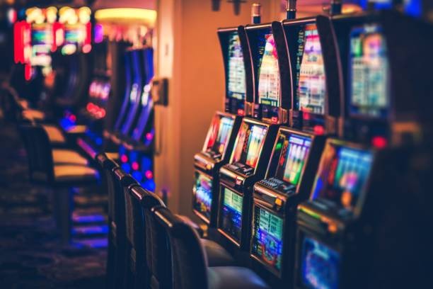 percasi mobile app interface showing football betting markets and live casino tabs